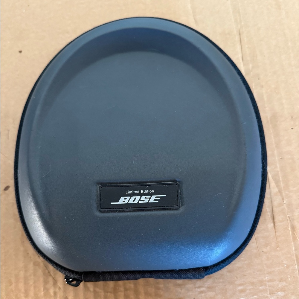 Bose Limited Edition QuietComfort 15 Acoustic Noise Cancelling Headphones